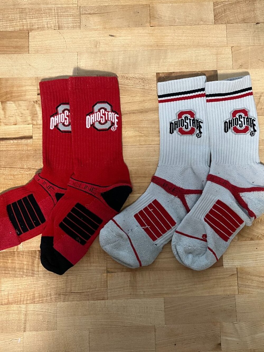 Lot of 2 pairs Mens Large 8-12 Ohio State Team Issued Crew Socks Strideline